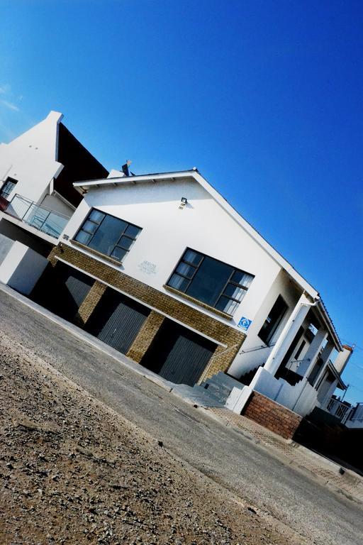 Abalone Self-Catering Villa แลมเบิร์ตส์เบย์ ภายนอก รูปภาพ